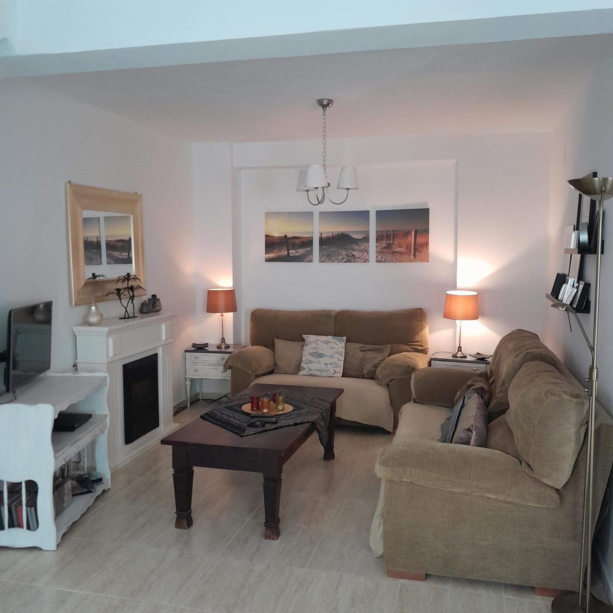 Casa De Tio, 3 Bedroom 2 Bath Townhouse, Casa Centro De Torre Del Mar Exterior photo